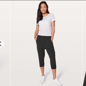 Lululemon Rejuvenate Crop *18" - 6